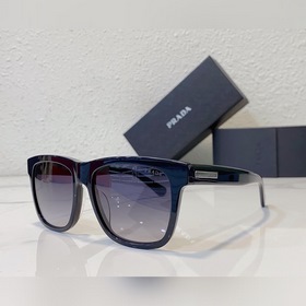 Prada Модель： SPR 32Y Размер： 55х19-145
