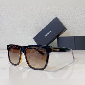 Prada Модель： SPR 32Y Размер： 55х19-145