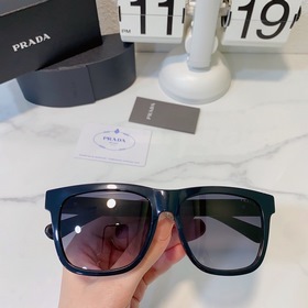 Prada Модель： SPR 32Y Размер： 55х19-145