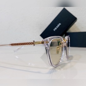 Официальный сайт новой модели Prada Модель： SPR17Y Размер： 49-2