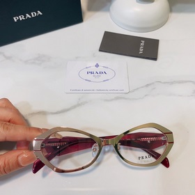 Модель Prada： PR 93YV Размер： 55 x 18 x 145.