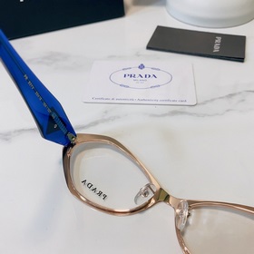 Модель Prada： PR 93YV Размер： 55 x 18 x 145.