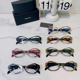 Модель Prada： PR 93YV Размер： 55 x 18 x 145.