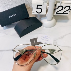 Солнцезащитные очки PRADA, модель Pilot, с двойной дужкой и треуг