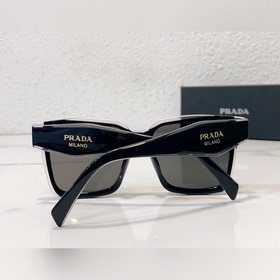 Prada PR35YS Размер： 56/16-145