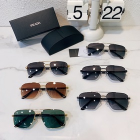 Квадратные очки Prada PR116 Размер： 59-15-142