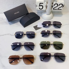 Prada PR113, квадратная форма Размер： 61-14-142