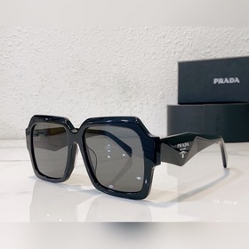 Prada Модель： SPR31W Размер： 56/16-145