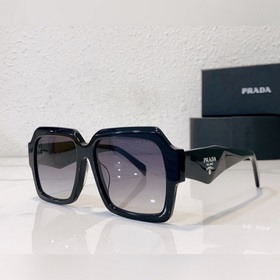 Prada Модель： SPR31W Размер： 56/16-145