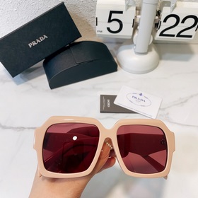 Prada Модель： SPR31W Размер： 56/16-145