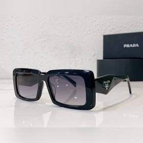 Prada Модель： SPR30W Размер： 56х17-145