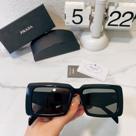 Prada Модель： SPR30W Размер： 56х17-145