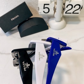 Prada Модель： SPR30W Размер： 56х17-145