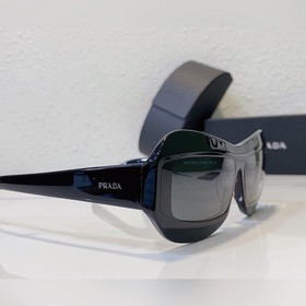 Prada SPR 30Y Размер： 68 x 13 x 120