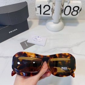 Prada SPR 30Y Размер： 68 x 13 x 120