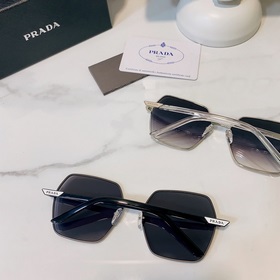 PRADA  Модель： PR56YS Размер： 57-19-145