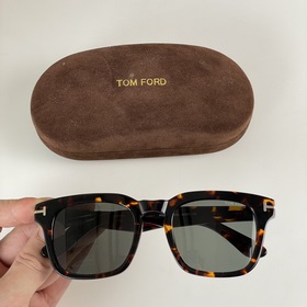 Tom Ford Модель： TF0751 Размер： 50 22 145 Высококачественная опр