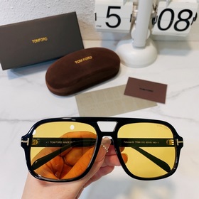 TOM FORD Модель： FT884 Размер： 60 18-140