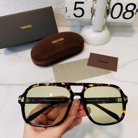 TOM FORD Модель： FT884 Размер： 60 18-140