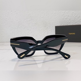 TOM FORD Модель： FT939 Размер： 56/17-140