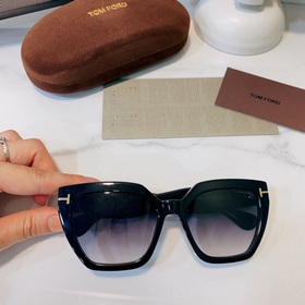 TOM FORD Модель： FT939 Размер： 56/17-140