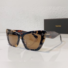 TOM FORD Модель： FT871 Размер： 56-15-140