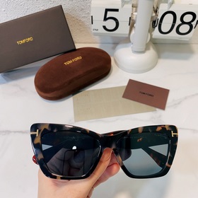 TOM FORD Модель： FT871 Размер： 56/15-140