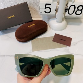 TOM FORD Модель： FT871 Размер： 56/15-140