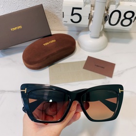 TOM FORD Модель： FT871 Размер： 56/15-140