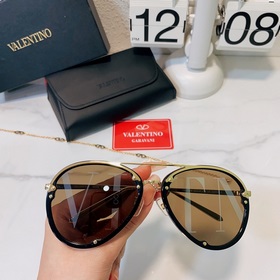 VALENTINO Модель： VA4712 Размер： 63 мм 14-140