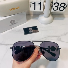 VERSACE Модель： VE2249 Размер： 58х19-145