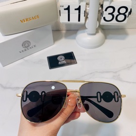 VERSACE Модель： VE2249 Размер： 58х19-145