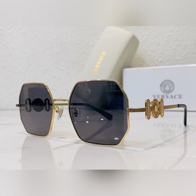 VERSACE Модель： VE2248 Размер： 58/19-145