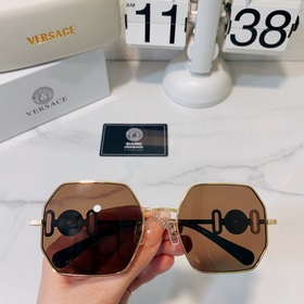 VERSACE Модель： VE2248 Размер： 58/19-145