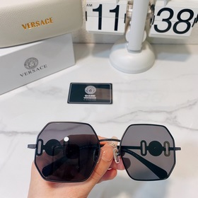 VERSACE Модель： VE2248 Размер： 58/19-145