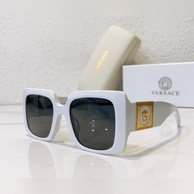 VERSACE Модель： VE4405 Размер： 54х22-140