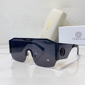 VERSACE Модель： 2220 Размер： 125-140