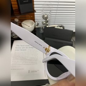 SAINT LAURENT YSL SLM94 Белый