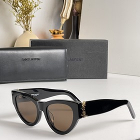 Товар поступил в наличие. Все цвета в наличии. YSL Saint Laurent