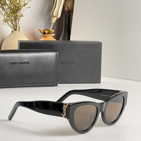YSL Saint Laurent SLM94 был представлен в новом сериале Ян Рун «Д