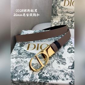 Новая коллекция Dior на официальном сайте. Модель с подиума. Созд