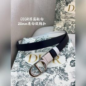 Новая коллекция Dior на официальном сайте. Модель с подиума. Созд