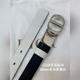 Новая коллекция Dior на официальном сайте. Модель с подиума. Созд