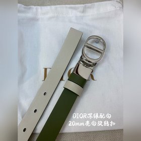 Новая коллекция Dior на официальном сайте. Модель с подиума. Созд