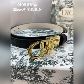 Новая коллекция Dior на официальном сайте. Модель с подиума. Созд
