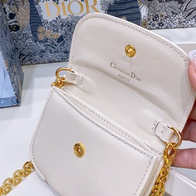 dior30 Montaigne CD поясная пряжка Внутренняя сторона украшена ло