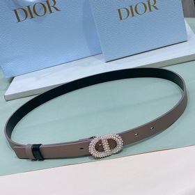 Dior жемчуг, латунь, двусторонняя телячья кожа, внутренняя сторон