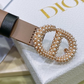 Dior жемчуг, латунь, двусторонняя телячья кожа, внутренняя сторон