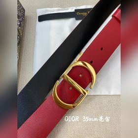 Новая коллекция Dior на официальном сайте. Модель с подиума. Созд