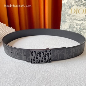 Эта металлическая пряжка для ремня из латуни с покрытием от Dior 